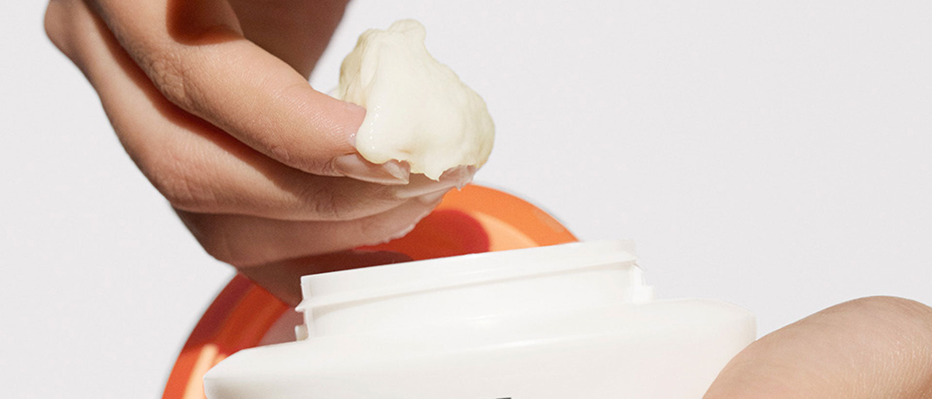 Mascarillas de Kérastase: Tratamiento capilar profundo para reparar, nutrir y revitalizar tu cabello